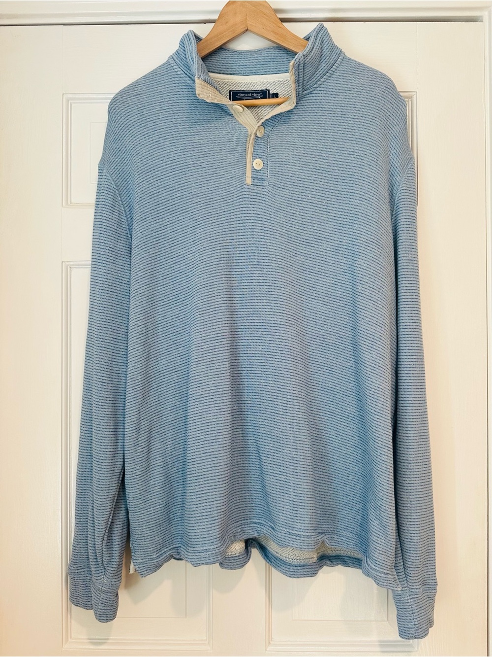 Vineyard Vines Men’s Light Blue Waffle-Knit Henley Pullover